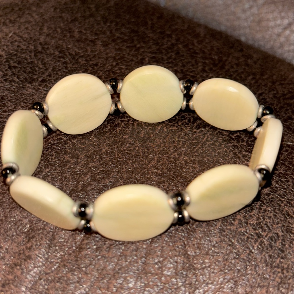 Antique Rare Genuine Natural Cream Serpentine Healing Heitan Jade Bracelet
